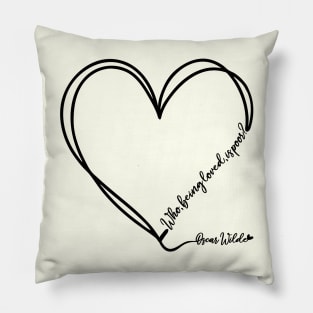 Oscar Wilde's love quote design Pillow