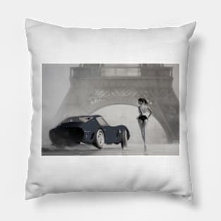 Miss Ferrari 250 GTO. Paris Marathon Pillow