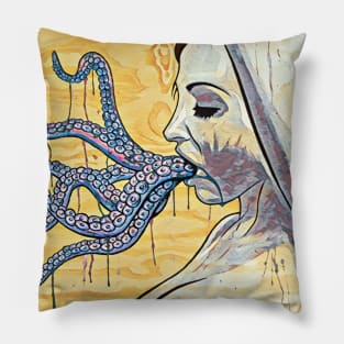 Lovecraft's Wet Dream Pillow