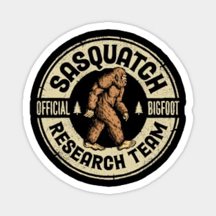 Bigfoot Research Team Retro Vintage Sasquatch Men Women T-Shirt Magnet