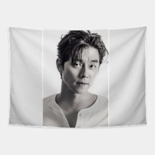 Gong Yoo - V12 Tapestry