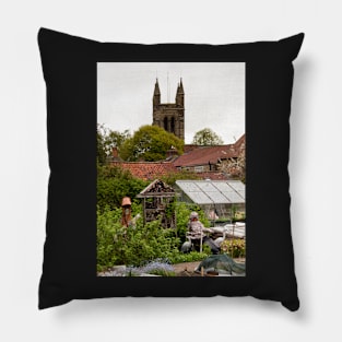 Helmsley Pillow