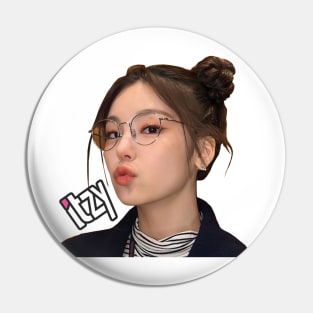 yeji itzy Pin