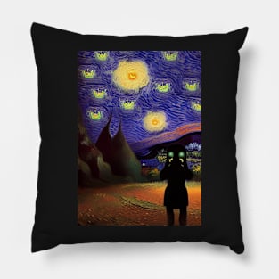 SURREAL GHOSTLY FIGURE ON HALLOWEEN NIGHT Pillow