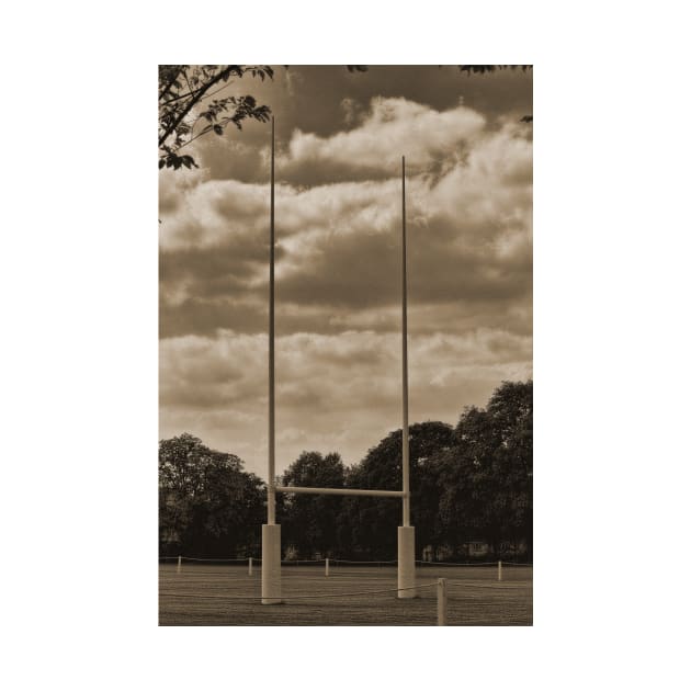 Rugby goal post at Rugby School by avrilharris