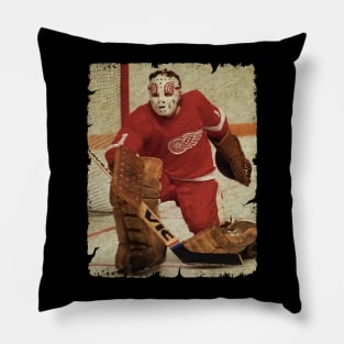 Jim Rutherford, 1980 in Detroit Red Wings (10 Shutouts) Pillow