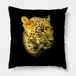 Leopard portrait Pillow