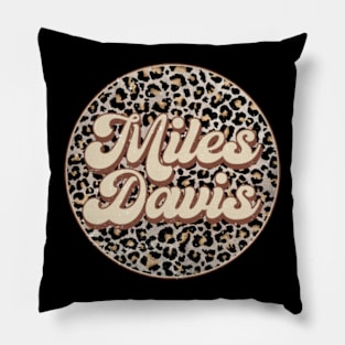 Classic Music Davis Personalized Name Circle Birthday Pillow