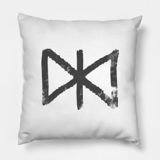 Rune Love Charm preserves and protects the relationship Pillow