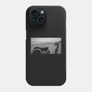 Tractor on Cromer beach on the North Norfolk coast Phone Case