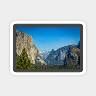 Tunnel View, El Capitan Half Dome Cathedral Rocks, Yosemite National Park Magnet