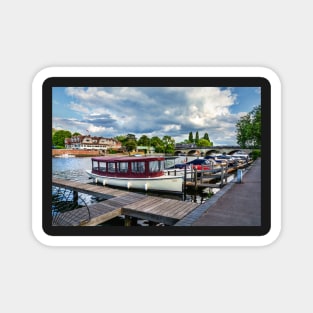 Moorings at Henley on Thames Magnet