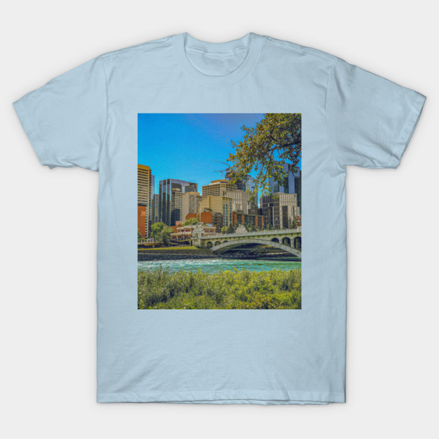 Discover Calgary Cityscape - Calgary - T-Shirt