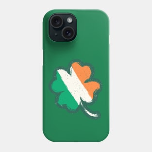 Vintage lucky four leaf clover with Irish flag. Phone Case