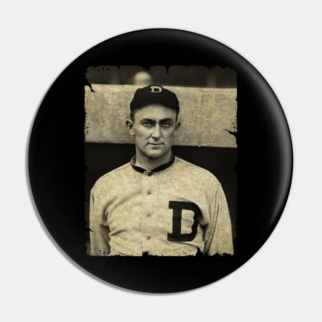 Ty Cobb, 1909 in Detroit Tigers Pin by PESTA PORA