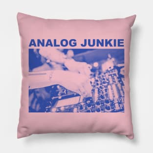 classic analog junkie Pillow