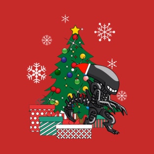 Alien Xenomorph Around The Christmas Tree T-Shirt