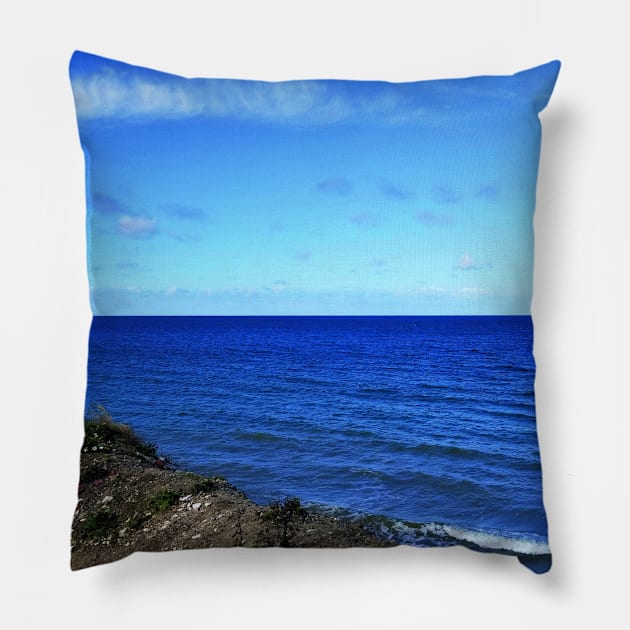 Irish Sea 02 Pillow by Kyarwon