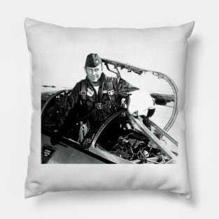 Portrait of Charles Chuck Yeager, American pilot (H425/0012) Pillow