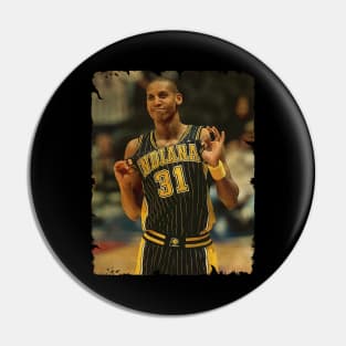 Reggie Miller - Vintage Design Of Basketball Pin