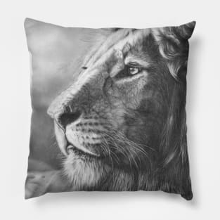 Courageous lion portrait Pillow