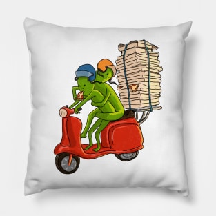 Alien : Pizza Theft Pillow