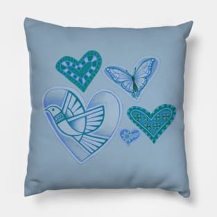 Love makes hearts take flight - moody blue Pillow