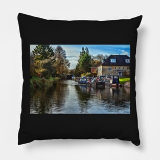 Hungerford Town Wharf And Lock Pillow