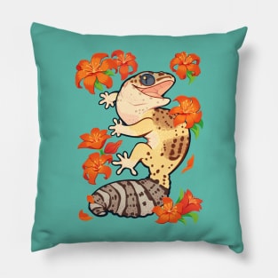 Fire lily gecko Pillow