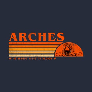 Arches Vintage National Park utah T-Shirt