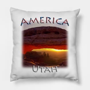 America - Utah - Canyonlands - Mesa Arch Pillow