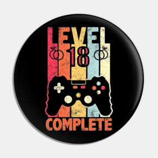 Level 18 Complete  Video Gamer 18th Wedding Pin