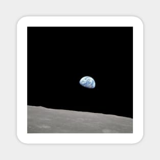 Earthrise over Moon, Apollo 8 (S380/0337) Magnet