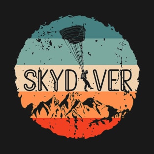 Retro Vintage Skydiver Skydiving Parachuting Skydive Gift T-Shirt