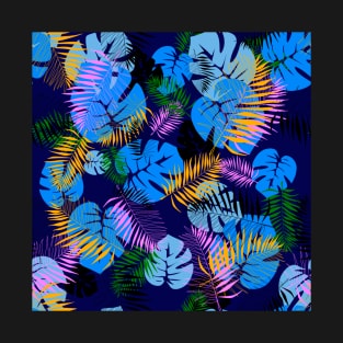 Blue hues botanical pattern T-Shirt