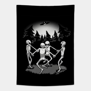 The Alien Dance - Dancing Retro Cartoon Aliens Tapestry