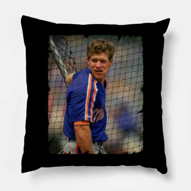 Lenny K. Dykstra in New York Mets Pillow by anjaytenan