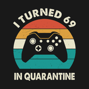 I Turned 69 In Quarantine - Sunset Retro Vintage 1951 69th Birthday Gift T-Shirt