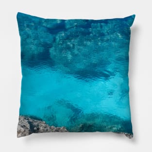 Crystal clear blue ocean water Pillow