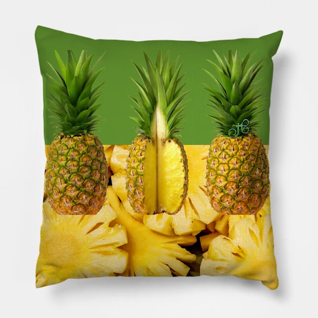 Piña Colada Pillow by LibrosBOOKtique