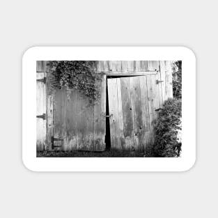 Weathered Barn Doors BnW Magnet