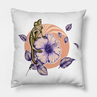 Floral fashion chameleon Pillow
