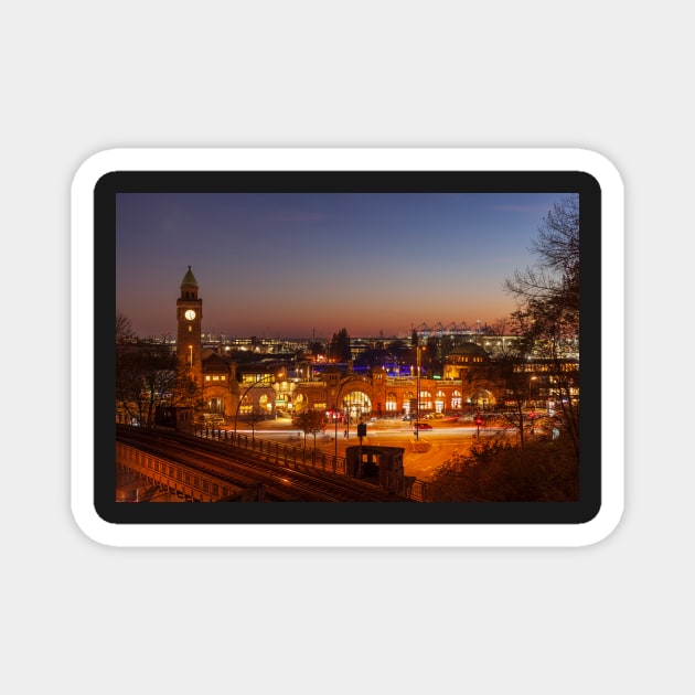 St. Pauli Landungsbrücken, Hamburg, dusk, afterglow Magnet by Kruegerfoto