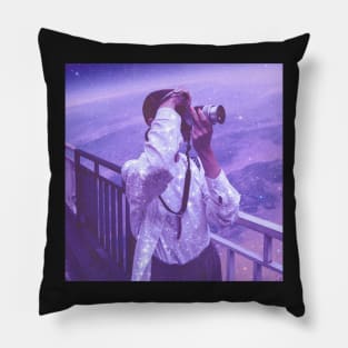 Photographing the Edge of the World Pillow