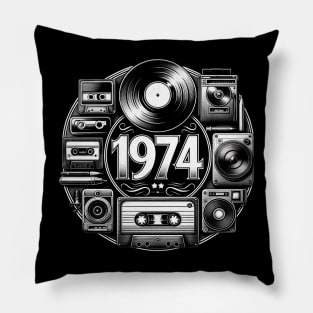 1974: The Golden Era of Music - 70s Retro Vintage, Celebrating a 1974 Birthday, born in 1974 Pillow