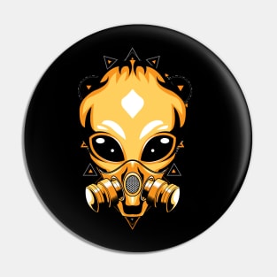 alien gold Pin