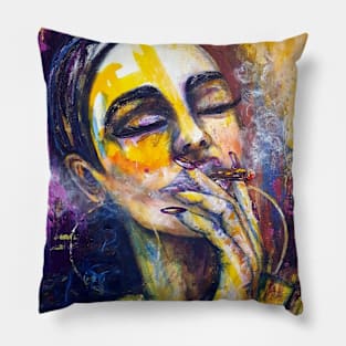 Lounge lady Pillow