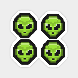 Green Alien Head - Pixel Art 4 Pack Magnet