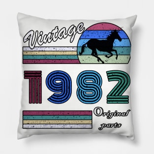 38 Years Old - Made in 1982 - 38th Birthday Men Women Pillow