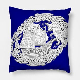 Vikings sailboat drawing Pillow